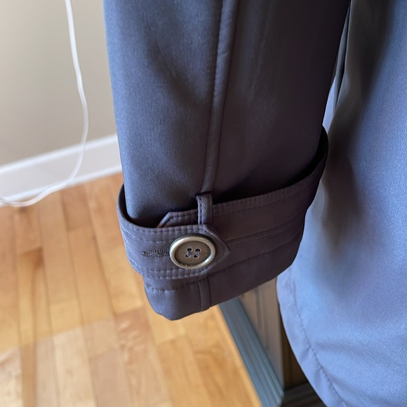 All weather trench. Gray size small. Good preowned - Picture 4 of 8